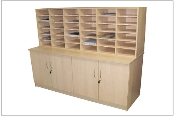 storage / Piegonhole